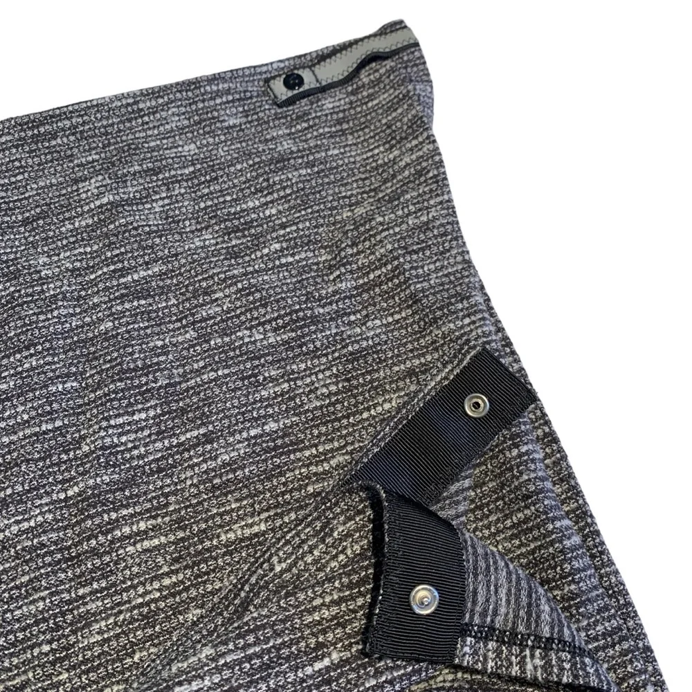 Lululemon Vinyasa Scarf Coco Pique‎ Black White Snap Wrap OS
